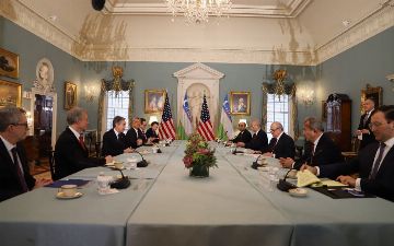 США поблагодарили Узбекистан за гуманитарную помощь Украине 