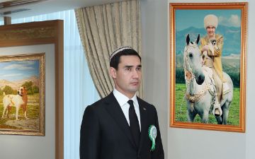 Шавкат Мирзиёев поздравил Бердымухамедова младшего с победой на выборах президента Туркменистана 