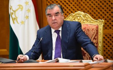 Эмомали Рахмон назвал обстановку в мире опасной и призвал граждан быть готовыми к защите независимости Таджикистана