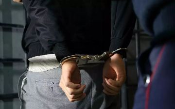 Узбекистанца с наркотиками в носках поймали на границе с Казахстаном 