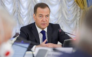 Медведев заявил о необходимости тщательнее отслеживать приток мигрантов в Россию