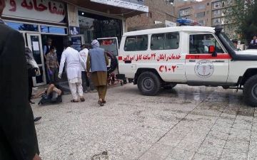 В школах Кабула прогремело три мощных взрыва — фото