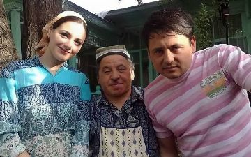 Тахир Садыков и Паризода Бориходжаева, сыгравшие возлюбленных, случайно встретились спустя 20 лет – видео