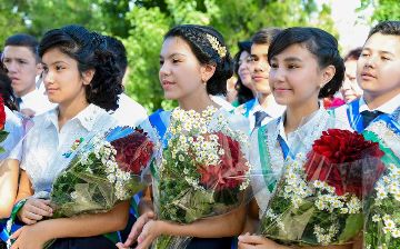 Подсчитано количество выпускников школ в Узбекистане