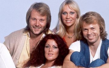 ABBA впервые за 36 лет вышла в свет в полном составе – фото