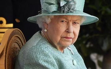 Елизавета II пропустила парад в честь своего 70-летия на престоле из-за плохого самочувствия <br>