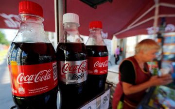 Coca-Cola окончательно уходит из России