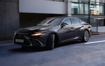 Lexus презентовал обновленный седан ES 2023 модельного года