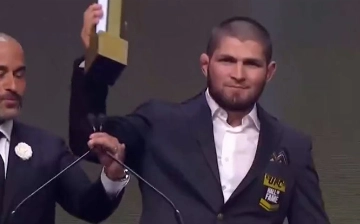Хабиб Нурмагомедов попал в Зал славы UFC — видео