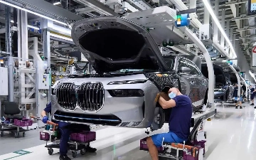 BMW начала собирать новые модели 7-series и i7