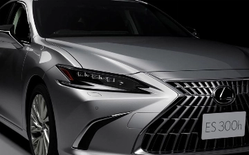 Toyota выпустила специальную версию бизнес-седана Lexus ES