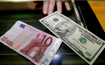 В России еще на полгода продлили ограничения на снятие валюты