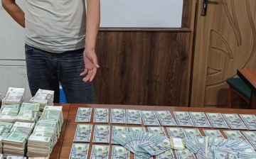 За полгода в Узбекистане изъяли более 53 тысяч фальшивых долларов