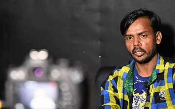 Музыканта в Бангладеш задержали полицейские за «слишком плохое пение»