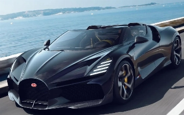 Bugatti презентовал мощный родстер W16 Mistral