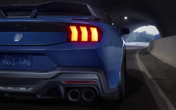 Ford представил новый трековый спорткар Mustang Dark Horse