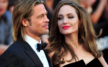 Анджелина Джоли отреагировала на возможный роман Эмили Ратаковски и Брэда Питта