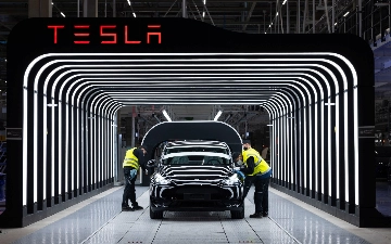 GM обслуживает электромобили Tesla
