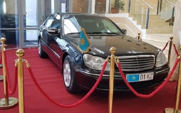 В Казахстане продают Mercedes-Benz Нурсултана Назарбаева