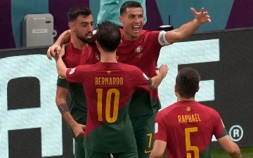 Португалия гарантировала себе выход в плей-офф, обыграв Уругвай — видео