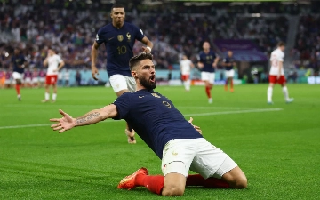 Франция прошла в четвертьфинал, одолев Польшу — видео