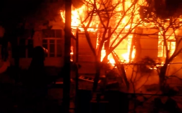 В Намангане загорелся жилой дом — видео