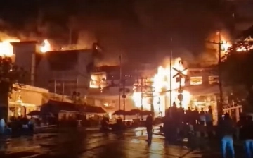 В Камбодже загорелось казино в отеле, погибли 30 человек — видео