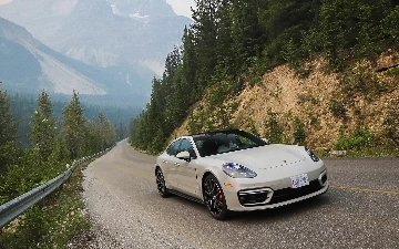 Porsche Panamera в Китае по ошибке продавали в 10 раз дешевле