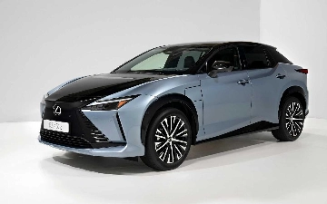 Lexus назвал цену электрического RZ