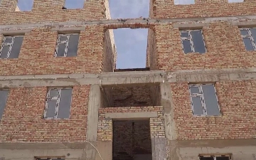 В Каракалпакстане обрушилась лестничная площадка в новостройке