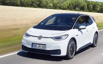 На дорожных испытаниях заметили электрический Volkswagen Golf