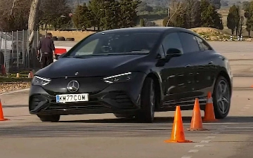 Mercedes-Benz EQE показал лучшие результаты в «лосином» тесте