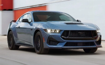 В Ford определились с датой старта продаж нового Mustang