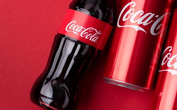 Coca-Cola решила частично заменить дизайнеров и копирайтеров нейросетями