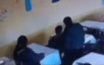 Озлобленный житель Джизака избил одноклассников своей дочери (видео)