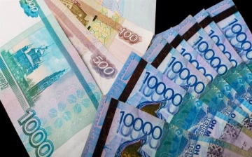 В Узбекистане подскочили все валюты, кроме рубля и тенге