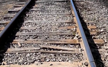 Узбекистанец погиб от наезда поезда в России