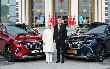 Эрдоган пообещал подарить Мирзиёеву турецкий электромобиль (видео)