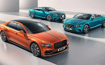 Bentley презентовал обновленные Bentley Continental GT Azure и Flying Spur Speed