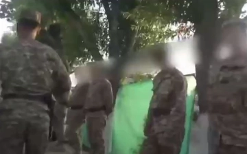 Пограничники вымогали деньги с граждан на кыргызско-узбекской границе (видео)