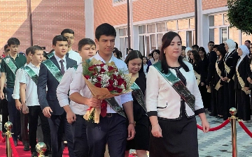 Обнародовано число выпускников школ в Узбекистане