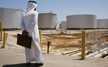 Саудовская Аравия дополнительно сократит добычу нефти — с чем это связано