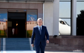 Мирзиёев улетел в Самарканд на узбекско-катарский саммит 
