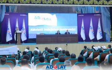 В Наманганской области прошла встреча кандидата в Президенты от партии «Адолат» Робахон Махмудовой с избирателями