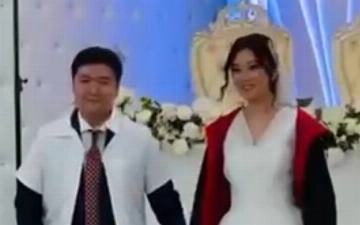 В Ташкенте жених и невеста вошли к гостям в костюмах из аниме «Наруто»