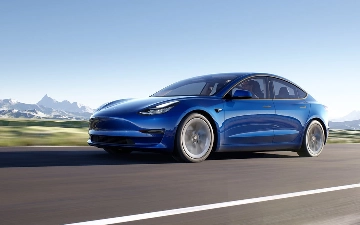 В Китае стартовали предзаказы обновленной Tesla Model 3