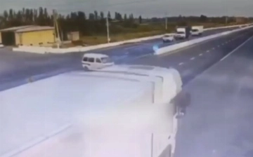 В Фергане столкнулись Damas и грузовик DAF, погибли три человека (видео)