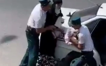 В Фергане уволили сотрудника ППС, пнувшего женщину при задержании (видео)