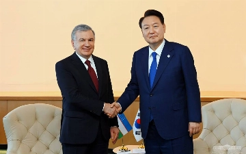 Шавкат Мирзиёев пригласил президента Южной Кореи посетить Узбекистан