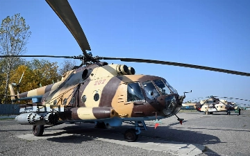Узбекистан подарил Кыргызстану военный вертолет
